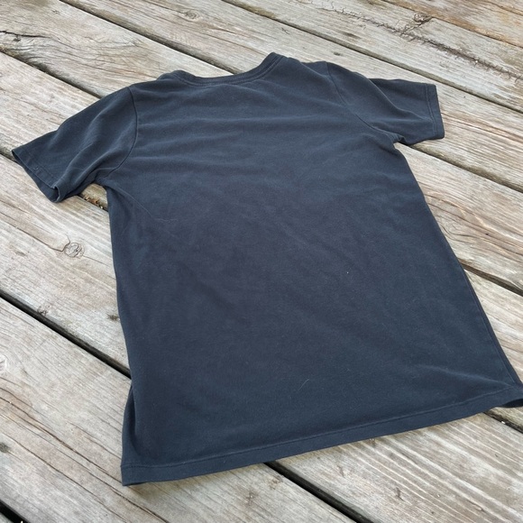 Nike Dri-Fit Swoosh Logo T. Shirt Boys S Black Basketball Graphic Super Soft Tee - Picture 7 of 8